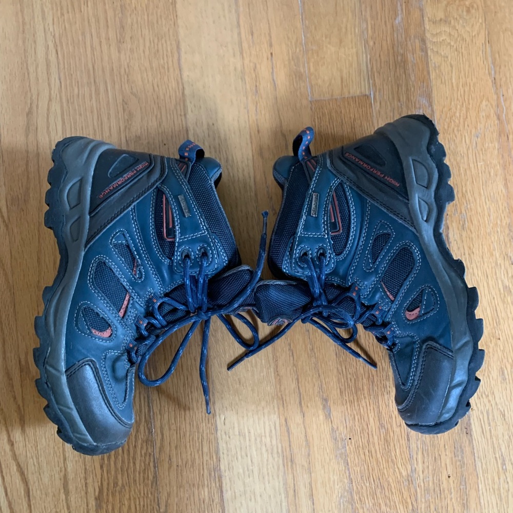 Highland Creek winter boots for boys 4.5